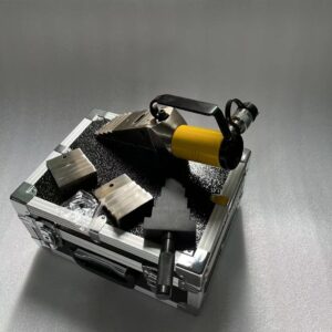 14 TON FLANGE SPREADER WITH CYLINDER