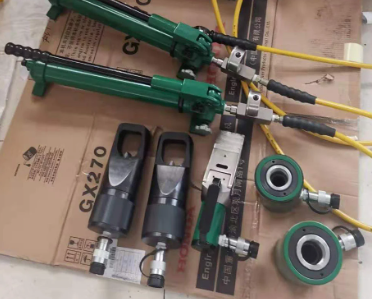 10 Ton Capacity Hydraulic Nut Cutter Set with Hand Pump - Image 2